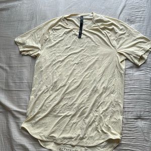 Never used lululemon Tee